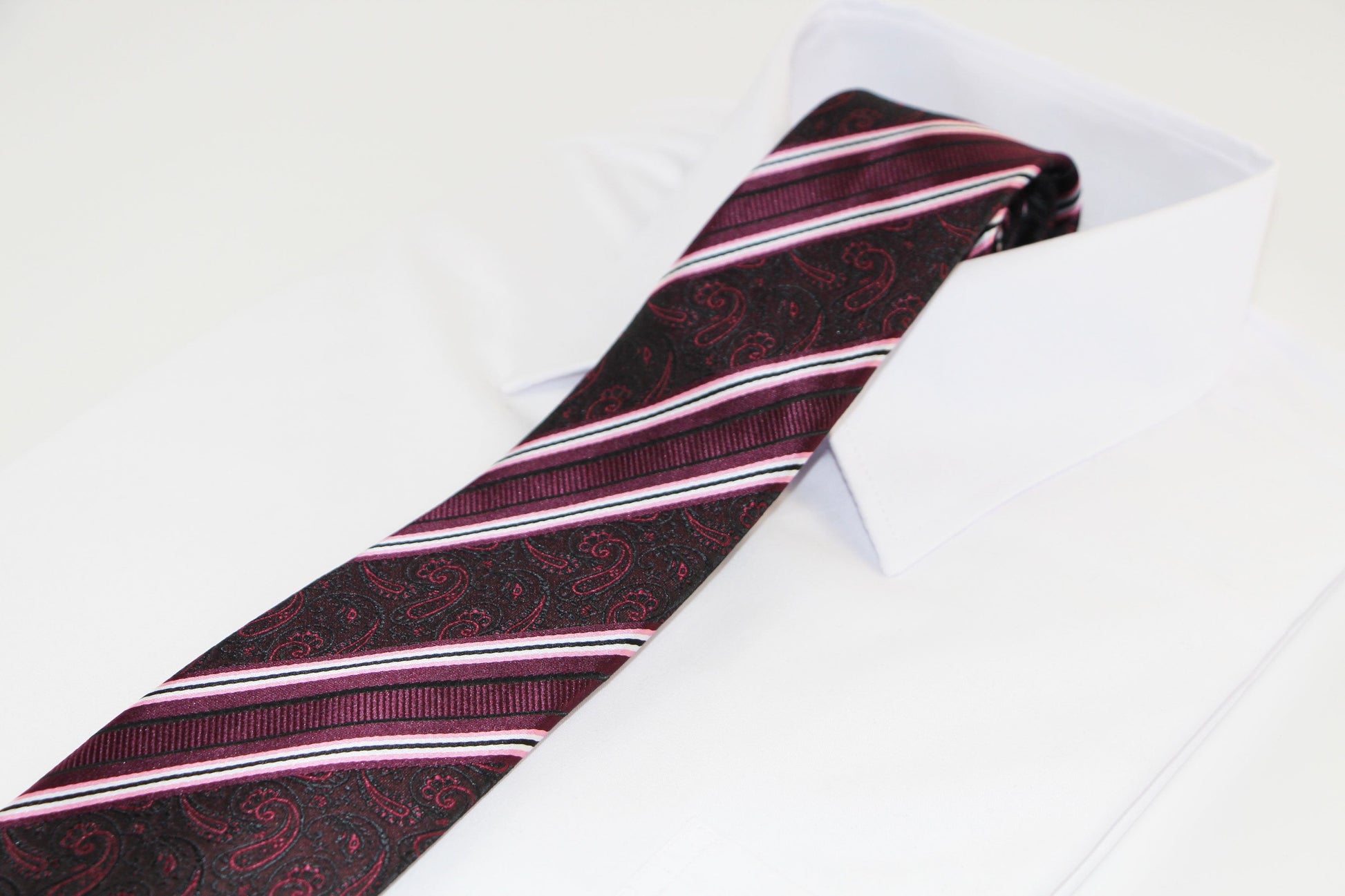 Mens Burgundy & Black Striped Paisley Patterned 8cm Neck Tie